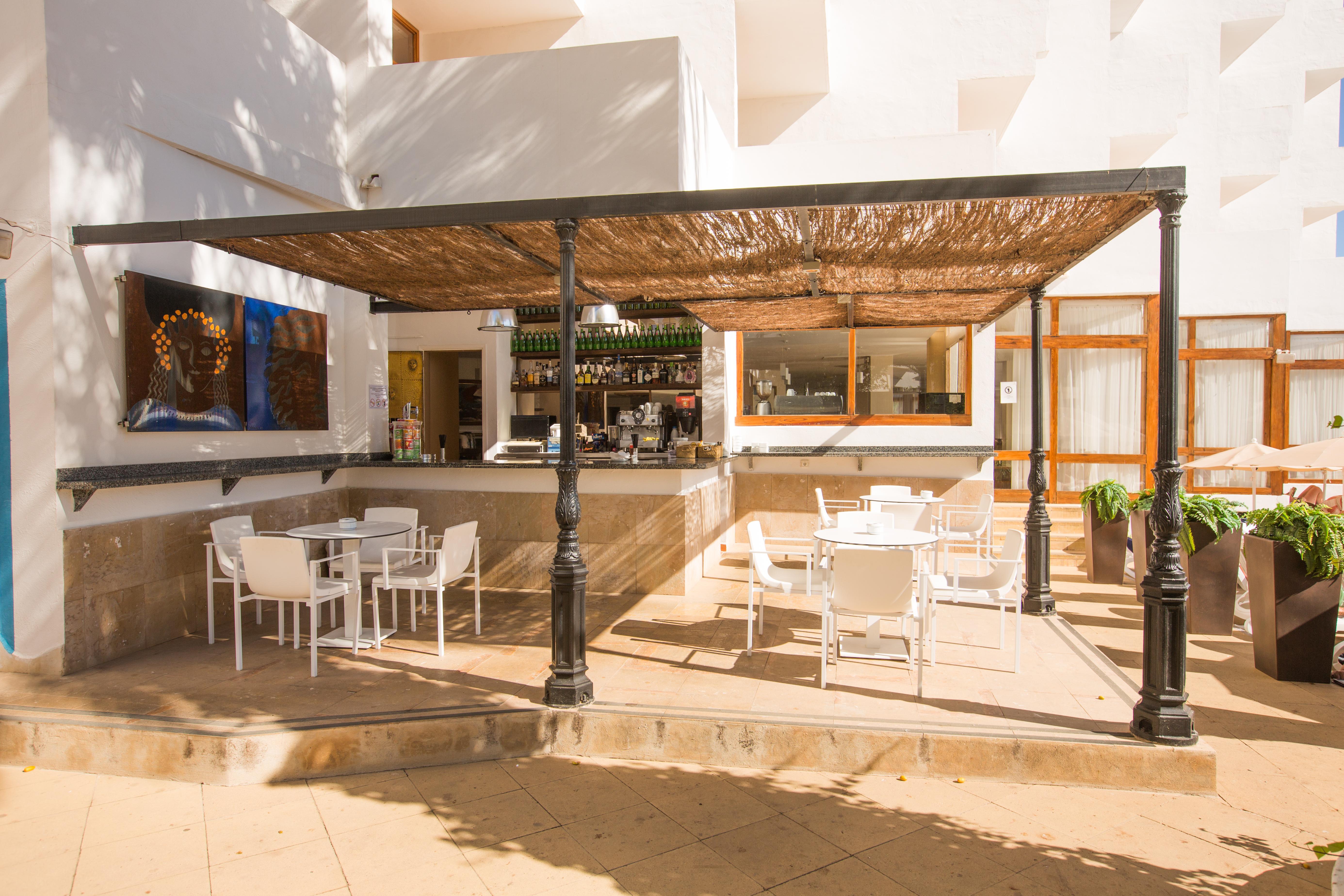 Hotel Tres Torres Santa Eulària des Riu Εξωτερικό φωτογραφία
