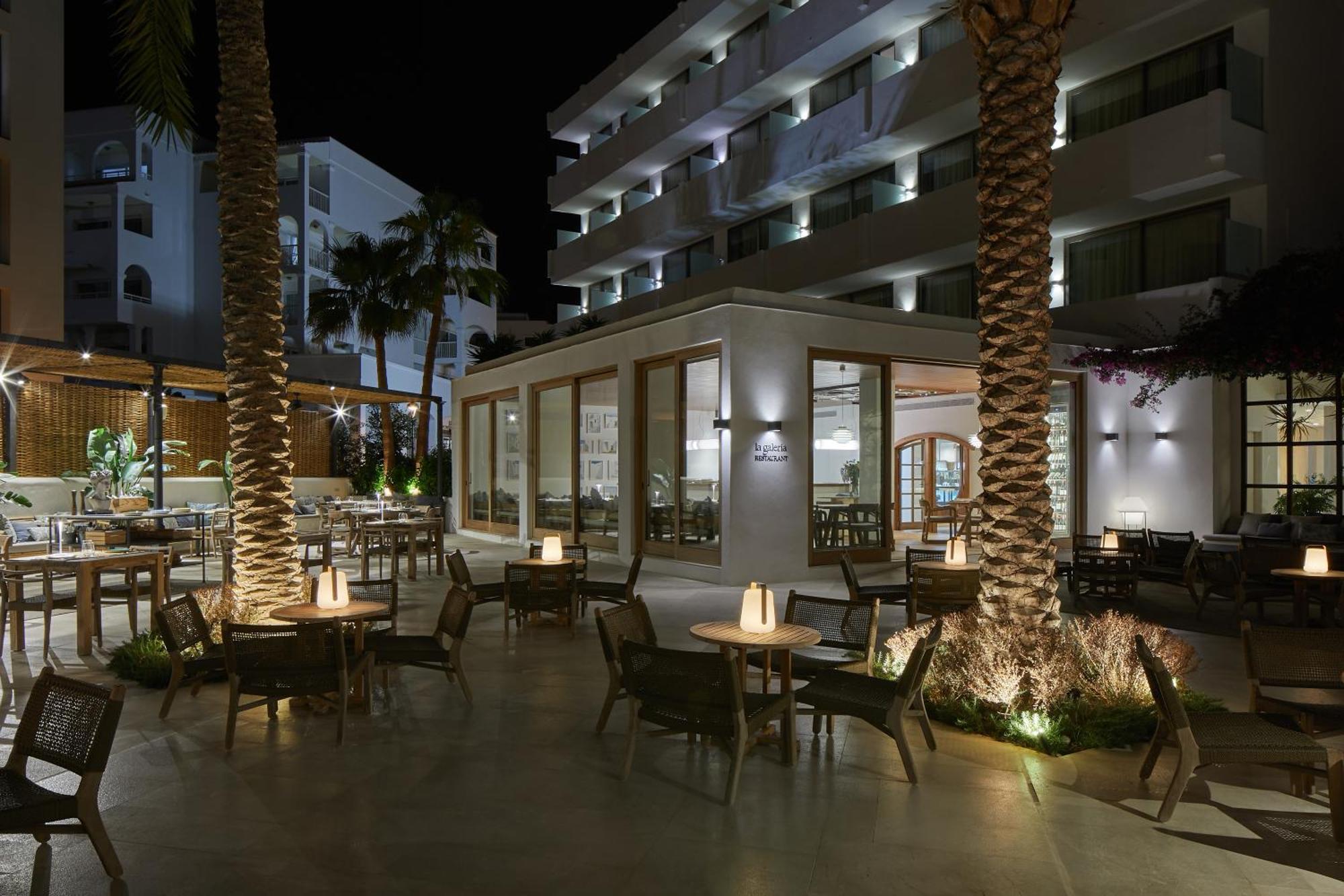Hotel Tres Torres Santa Eulària des Riu Εξωτερικό φωτογραφία