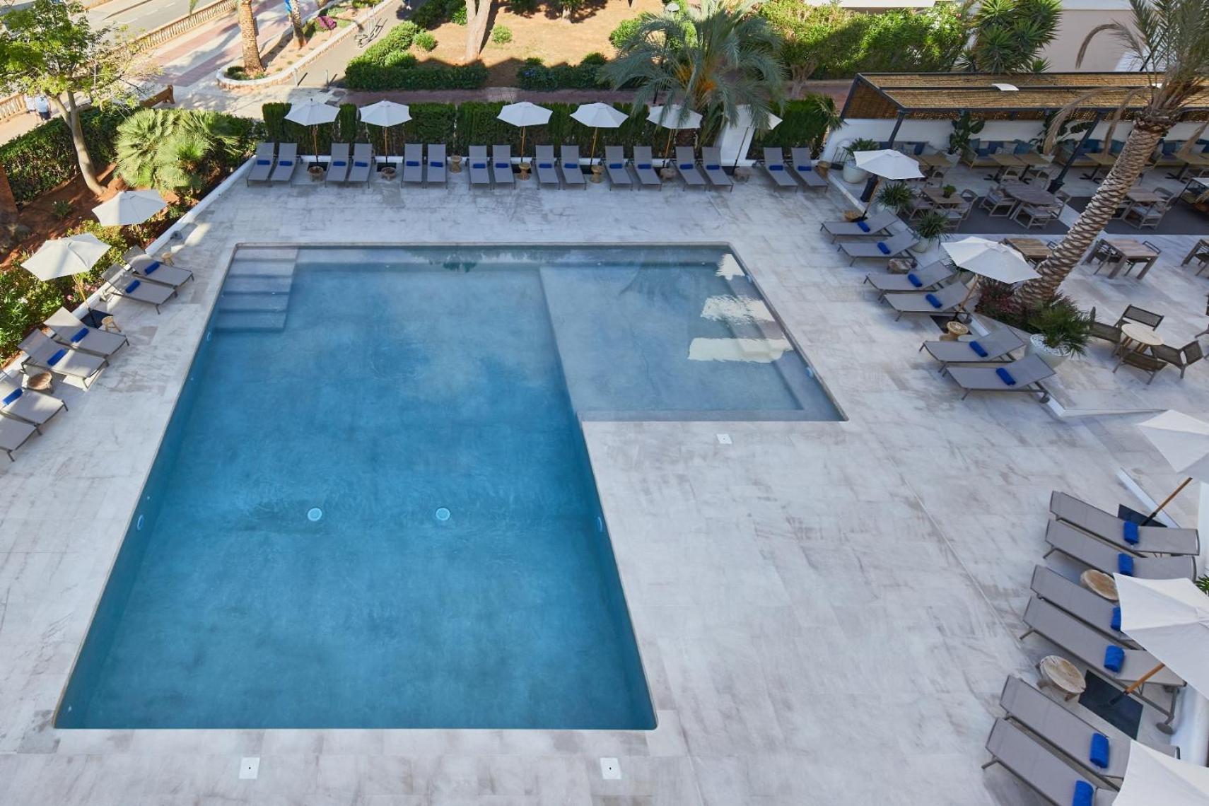 Hotel Tres Torres Santa Eulària des Riu Εξωτερικό φωτογραφία