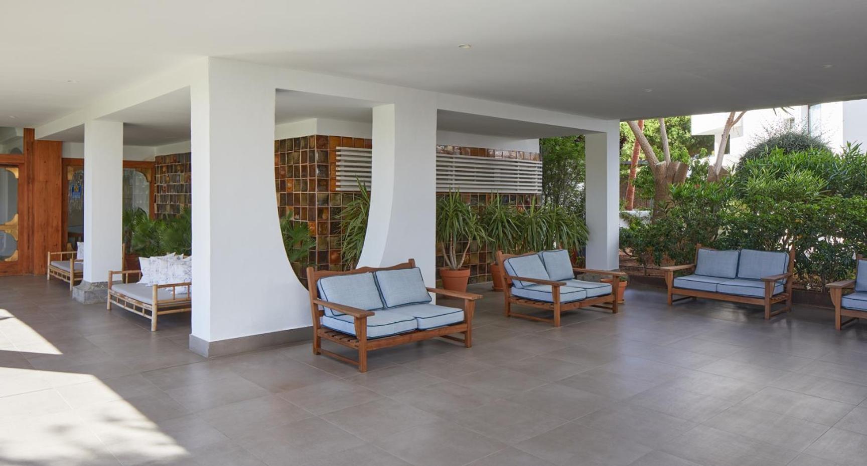 Hotel Tres Torres Santa Eulària des Riu Εξωτερικό φωτογραφία