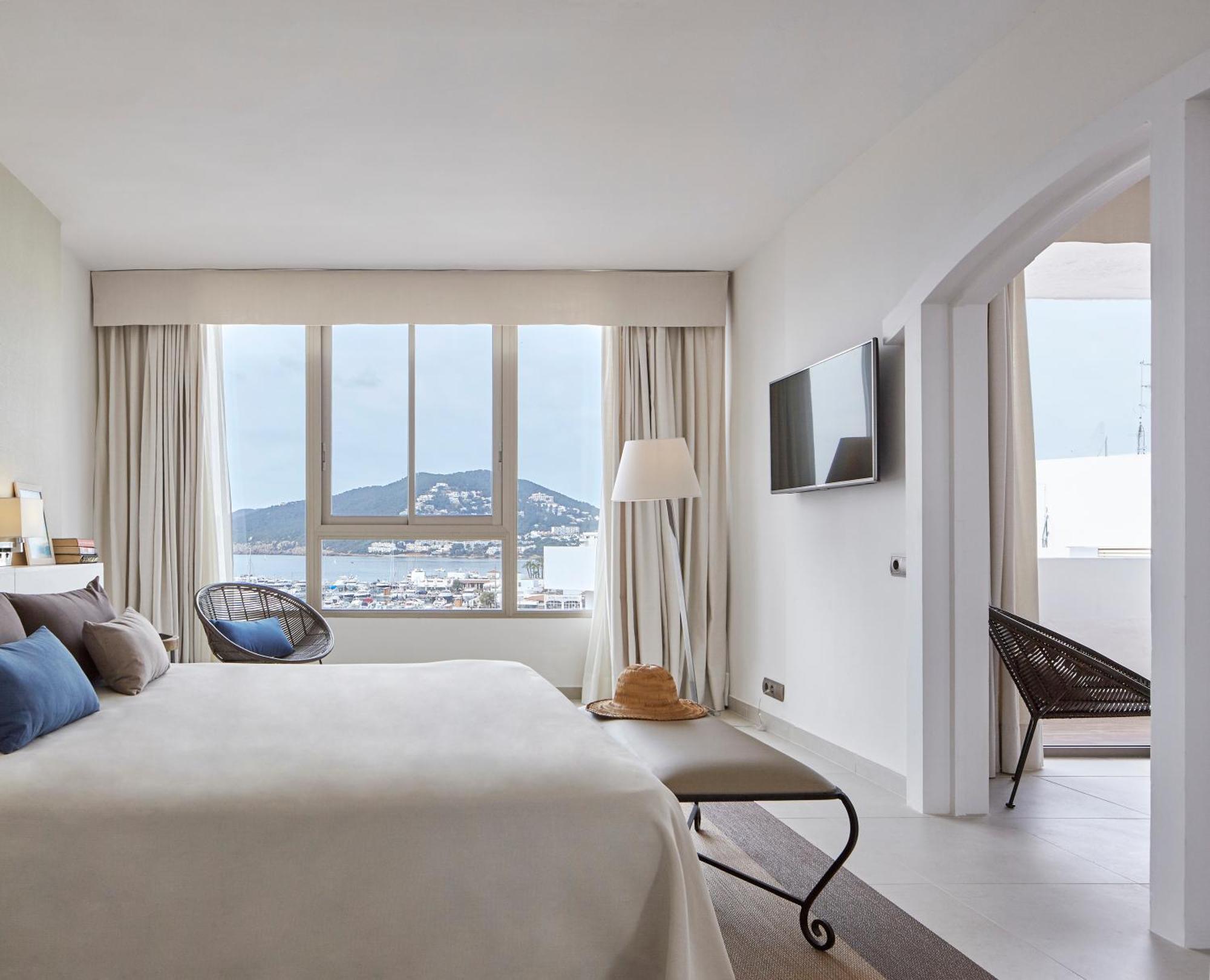 Hotel Tres Torres Santa Eulària des Riu Δωμάτιο φωτογραφία