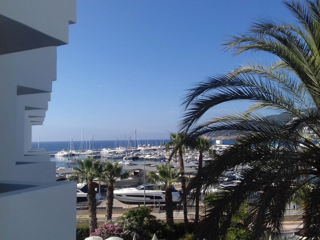 Hotel Tres Torres Santa Eulària des Riu Εξωτερικό φωτογραφία